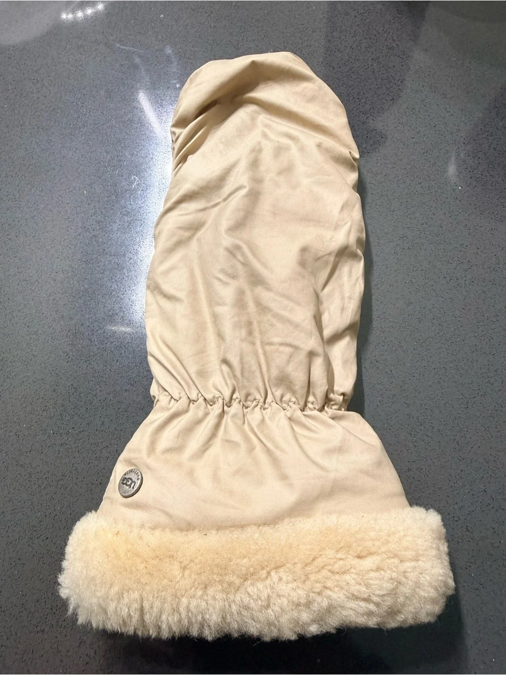 UGG Australia Left Snow Mitten Cream Leather Palm Faux Fur Cuff Replacement